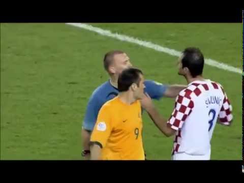 Referee gives 3 yellow cards to a single player