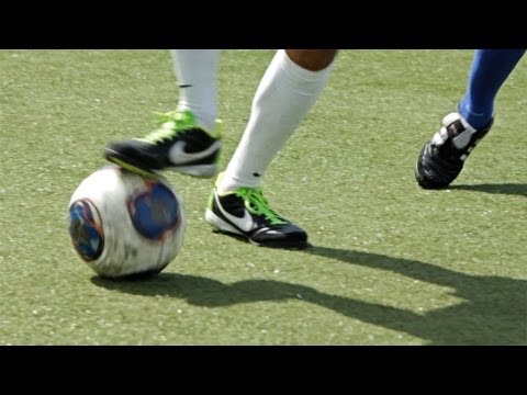 How to Do a Roll Over | Soccer Skills