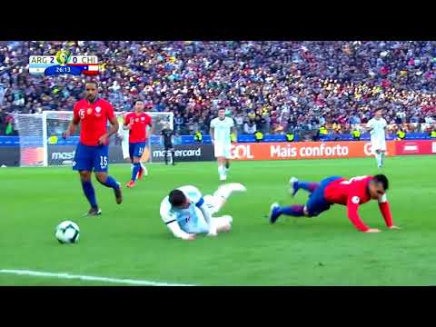 Messi vs Chile Messi red card